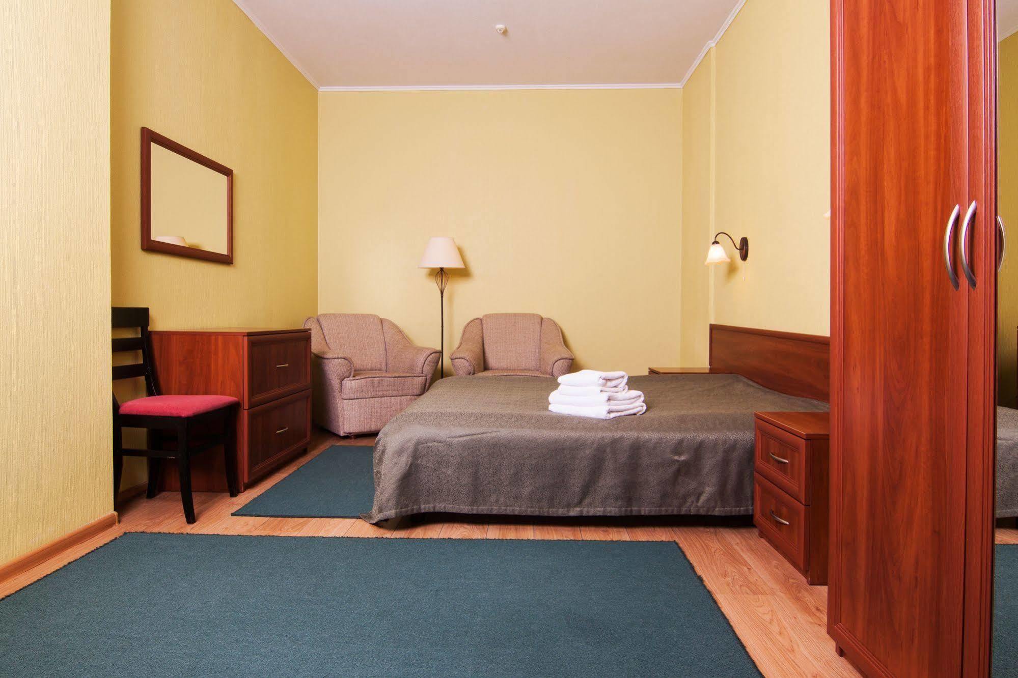 Mini-Hotel On Geroiv Energetykiv Street 18 Kyiv Exterior foto